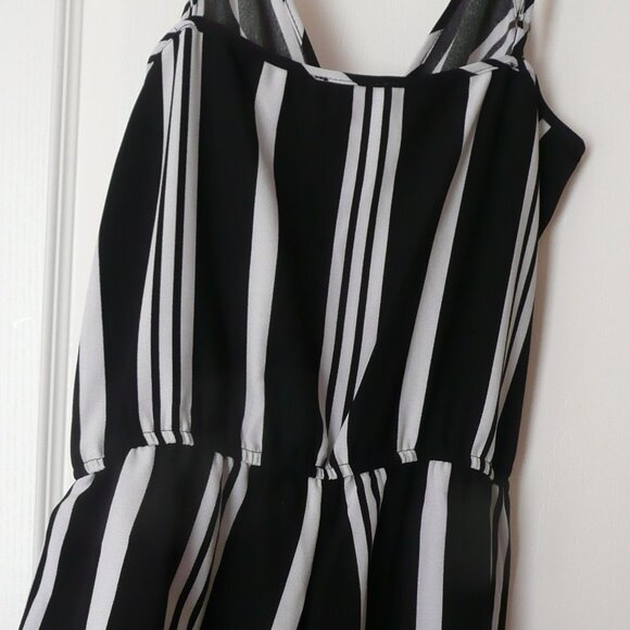 Ci Sono Women's Jumpsuit Playsuit Black White Striped Sleeveless Size M - Picture 8 of 8